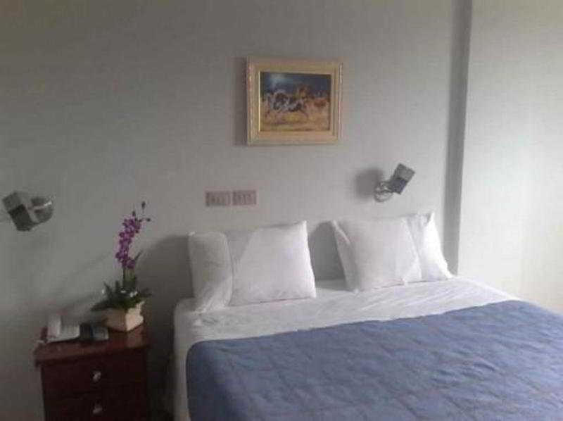 Acropolis Marina Hotel Ангра-дус-Рейс Экстерьер фото